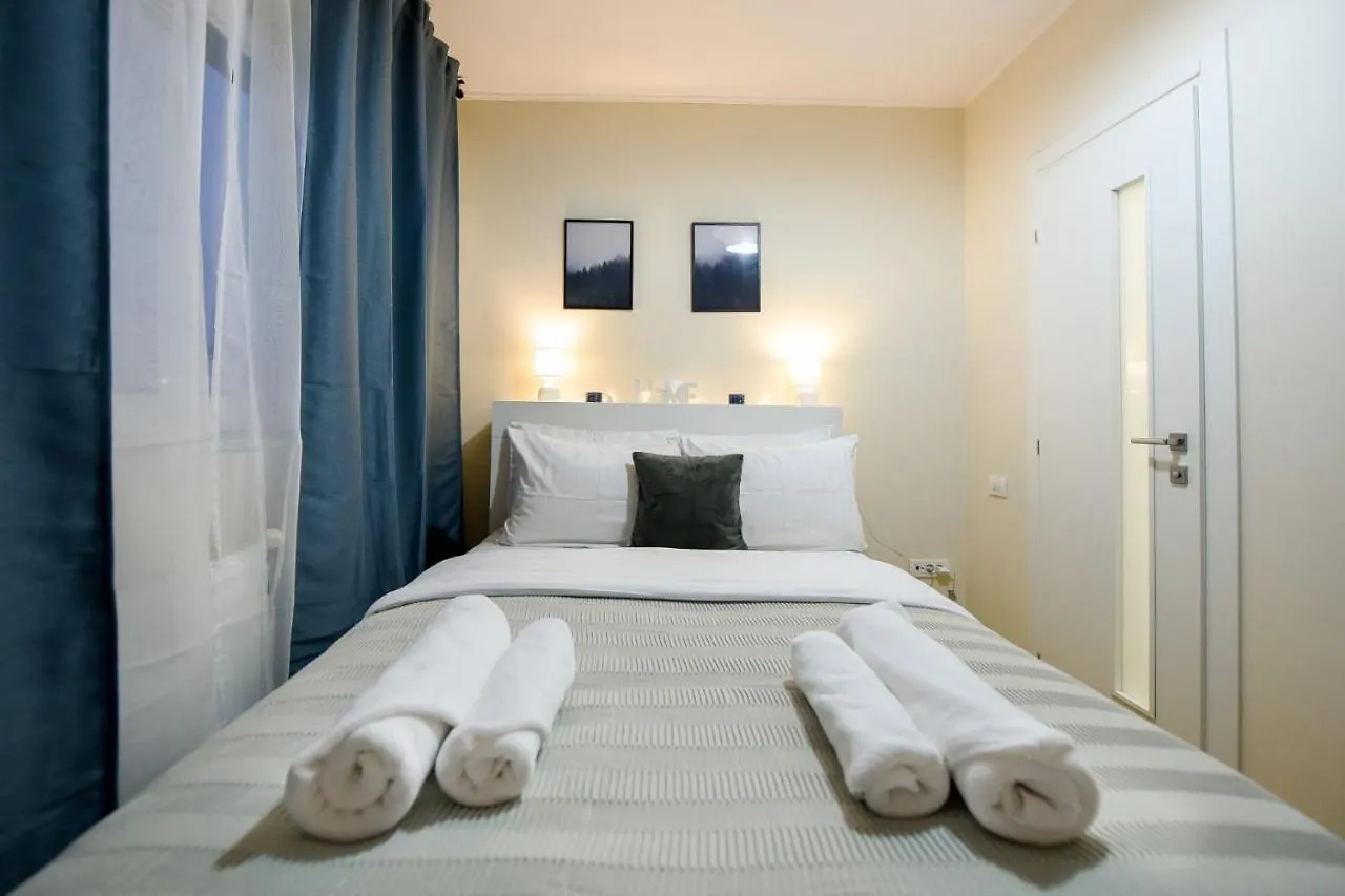 The Dream Apartment - Near Radisson Hotel Bukarest 0*,  Románia