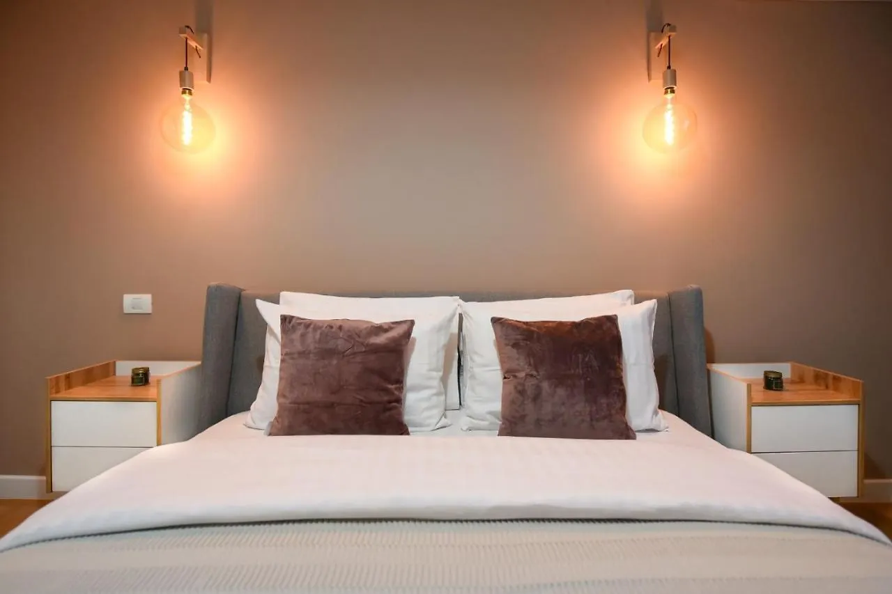 The Dream Apartment - Near Radisson Hotel Bucarest Romania