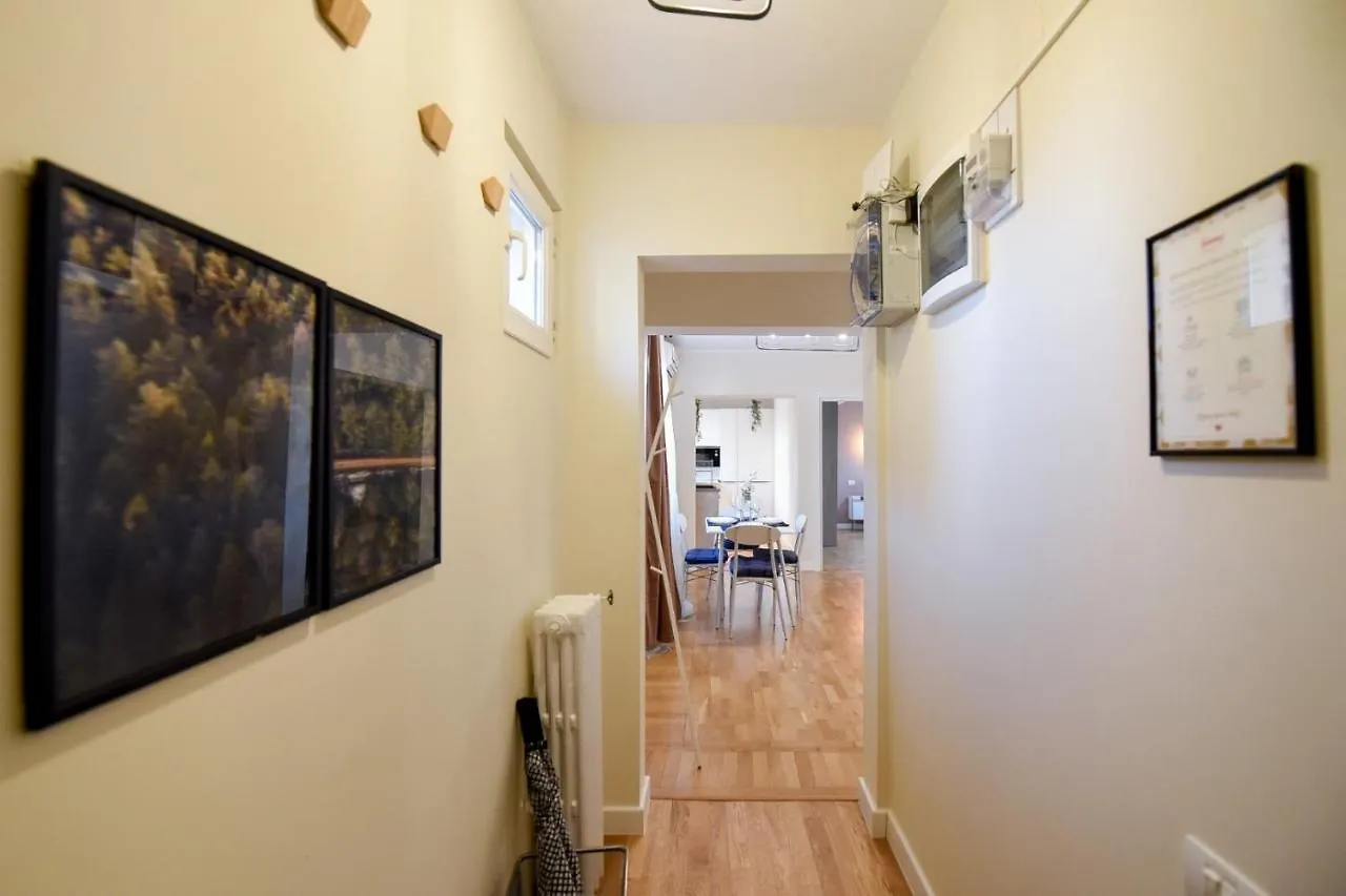 The Dream Apartment - Near Radisson Hotel Bucarest