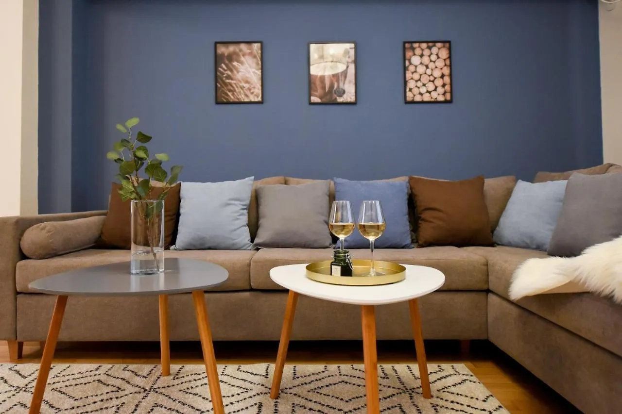 The Dream Apartment - Near Radisson Hotel Bukarest Románia